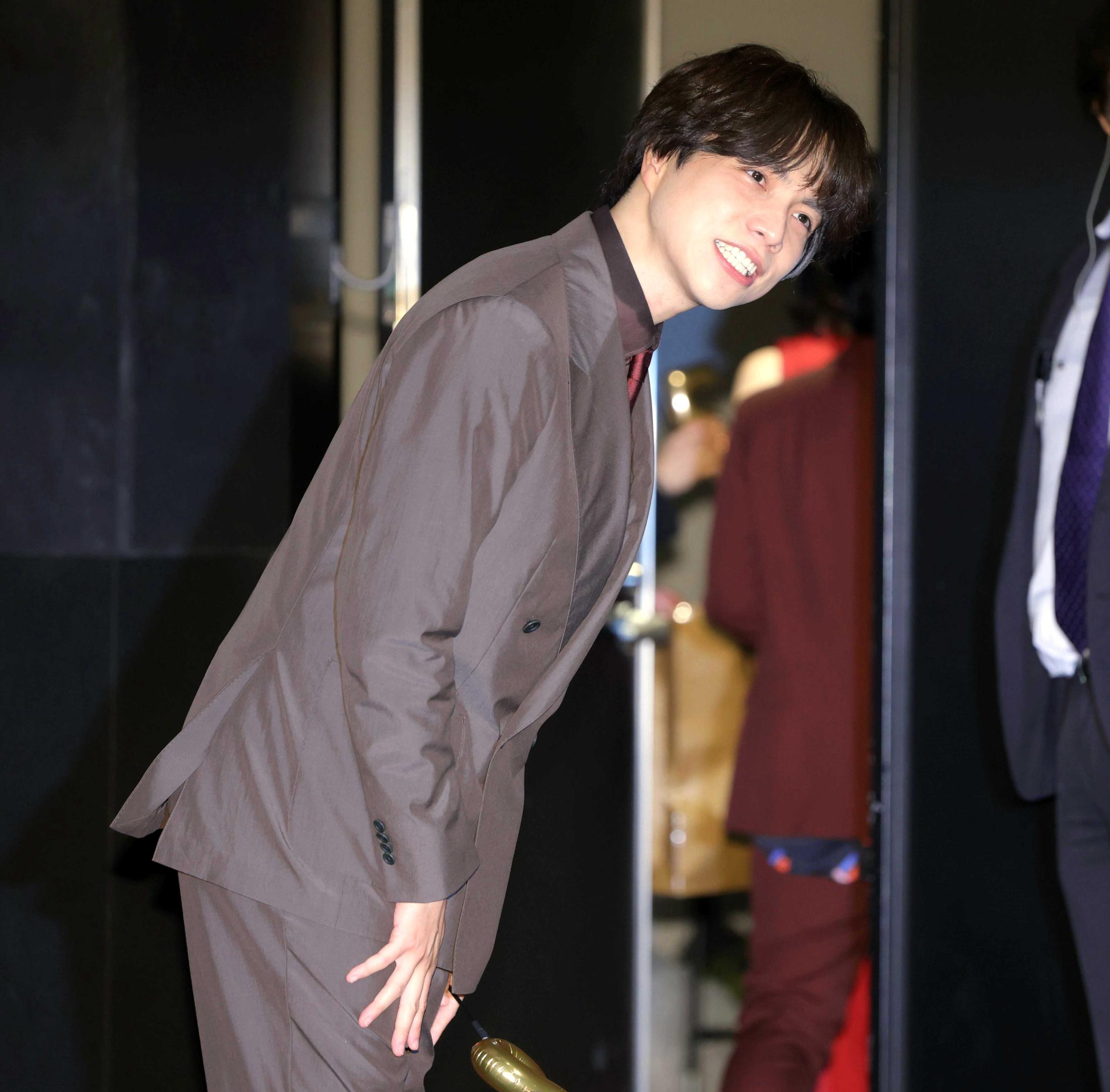WEST．2人脱退発表後初、公の場 重岡大毅が謝罪「ご迷惑をおかけ