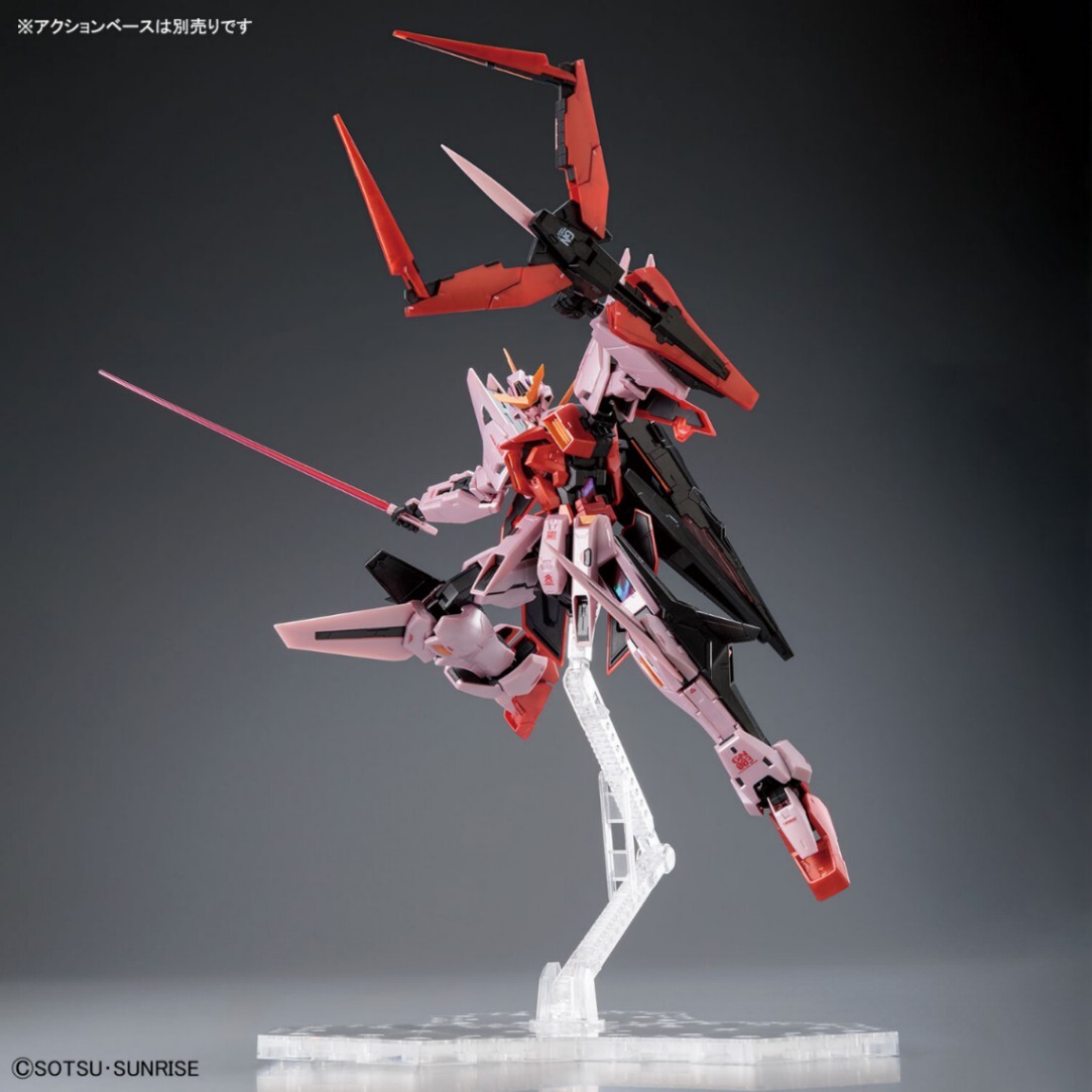 機動戦士ガンダム00＞トランザムモードのガンプラ MG ガンダム