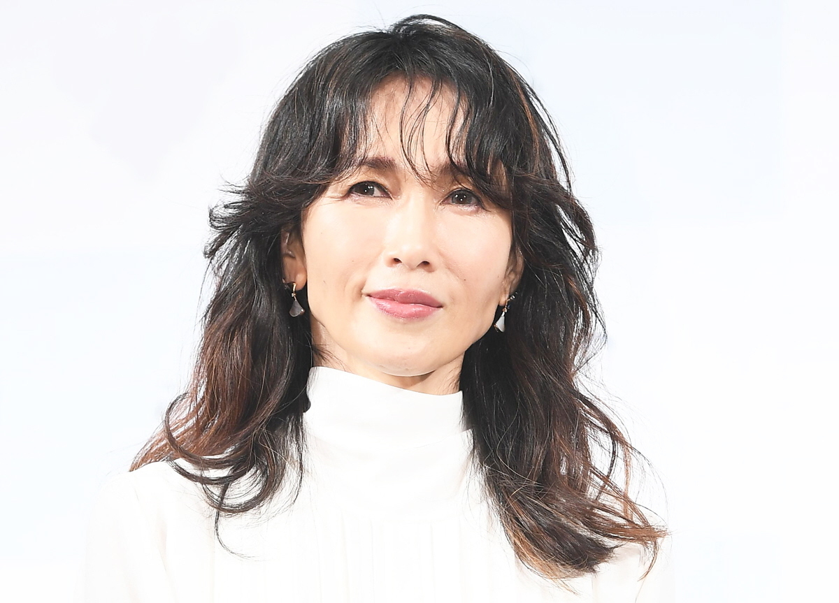 工藤静香 ツアー衣装はルイ・ヴィトンだった！ ジュエリーは全て