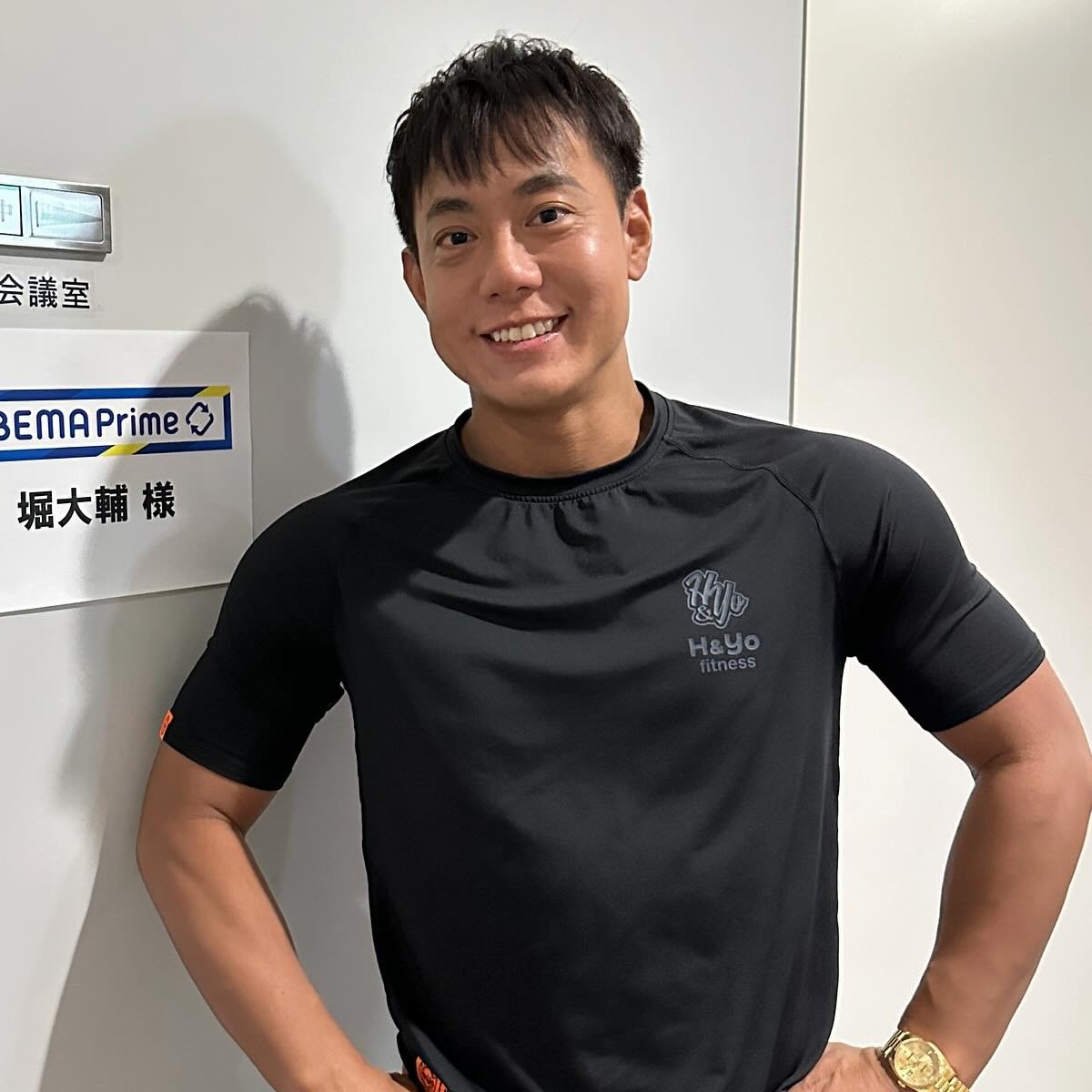 「今まで何だったん」堀大輔氏　配信終了後に「ショートスリーパー」表記を削除→「睡眠時間は自由」に変更でネット騒然（女性自身） - Yahoo!ニュース
