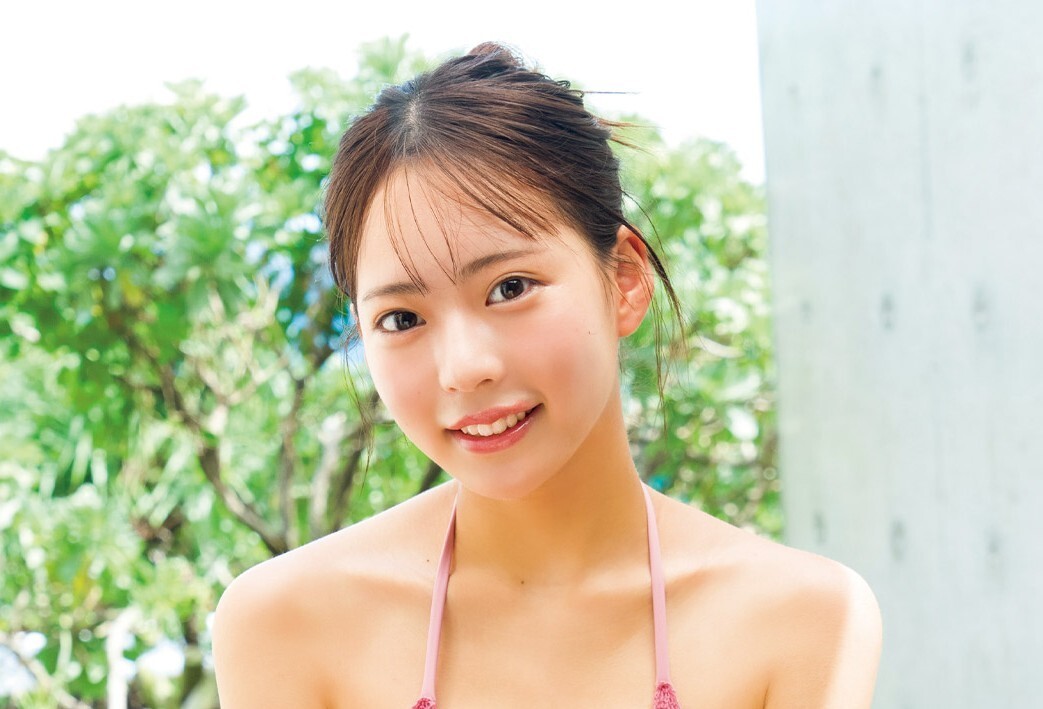 奥村桃夏＞ヤンマガの秘蔵っ子 ピッチピチの初水着表紙（MANTANWEB