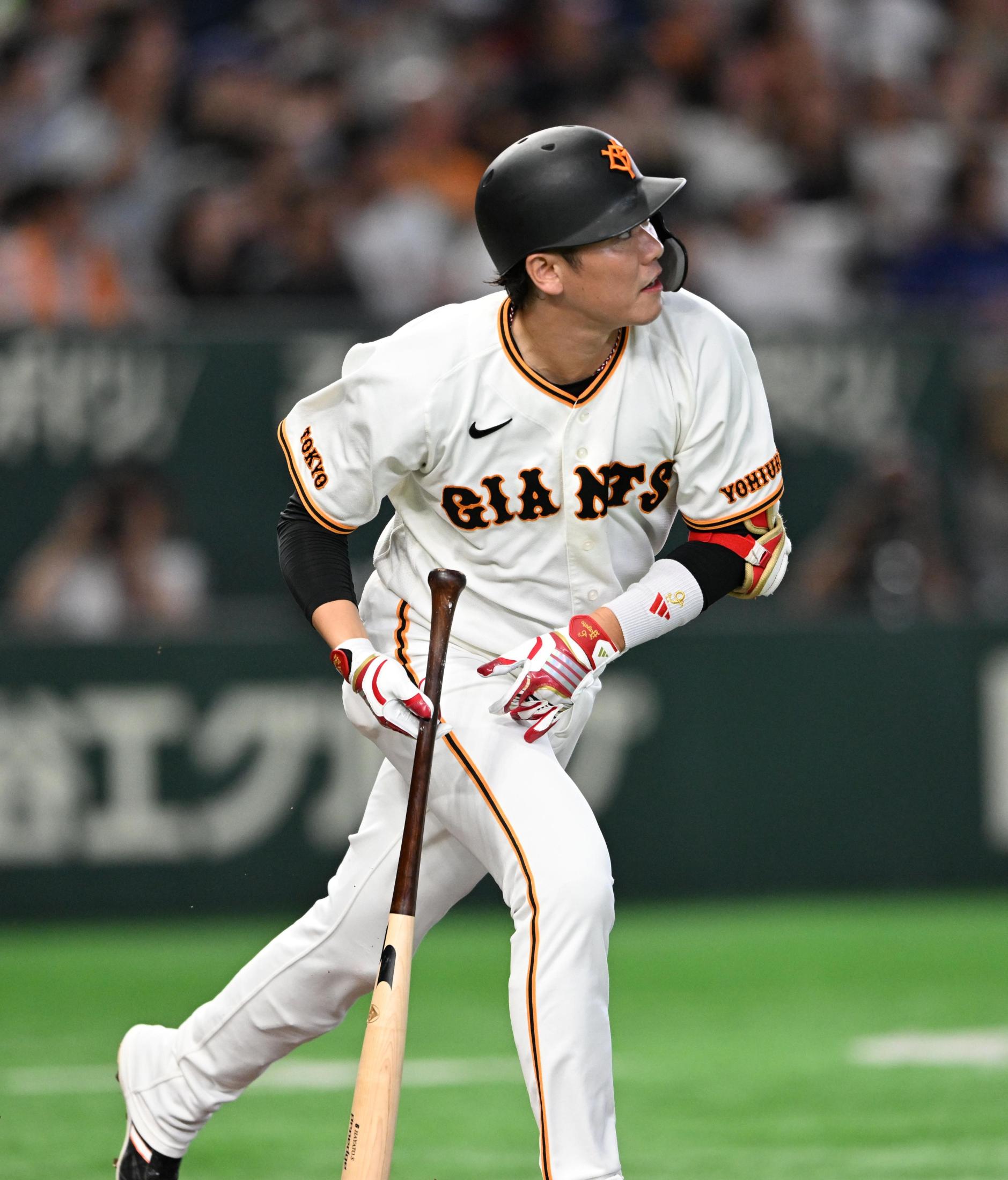 巨人・坂本 長嶋超え通算2472安打「素直にうれしい気持ちと、比べ