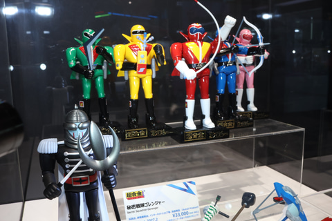 5人揃って！「超合金 秘密戦隊ゴレンジャー」がスーパー戦隊50周年に