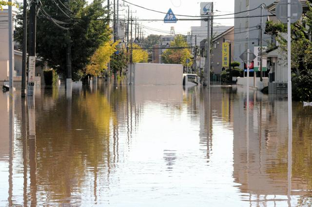 冠水の千葉・佐倉市「ショックで動けない」帰宅できずに住民は落胆（朝日新聞） - Yahoo!ニュース