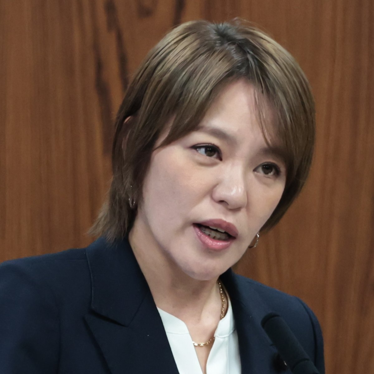 「国民を舐めすぎ」今井絵理子　副大臣就任で意気揚々と決意表明も…仏研修報告書“未公開”のままの出世にネット怒り（女性自身） - Yahoo!ニュース
