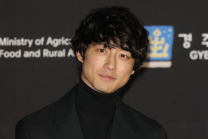 《年上妻が通報か》坂口健太郎、結婚発表からわずか10日で“自宅に警察官”の騒動　エスカレートした夫婦喧嘩の果てに（女性セブンプラス） - Yahoo!ニュース