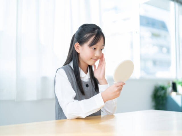 「小学生女子の悩み1位は顔やスタイル」年々加速する“おしゃれ低年齢化”…専門家が明かす衝撃の実態（with online） - Yahoo!ニュース