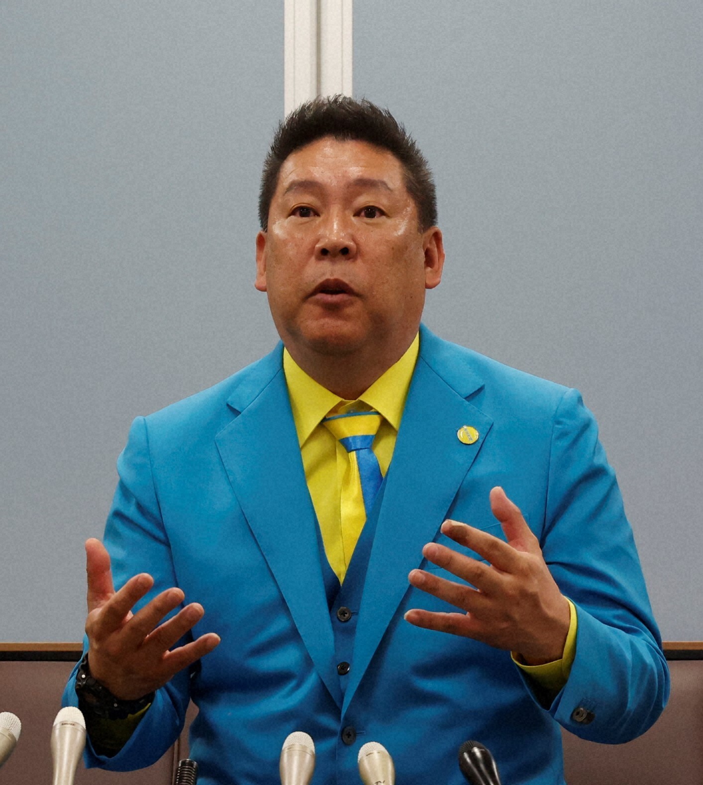 立花孝志元議員が被害者参加　被告は殺人未遂認める　地裁初公判（毎日新聞） - Yahoo!ニュース