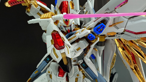 ガンプラ「MGEX 1/100 マイティーストライクフリーダムガンダム」最新