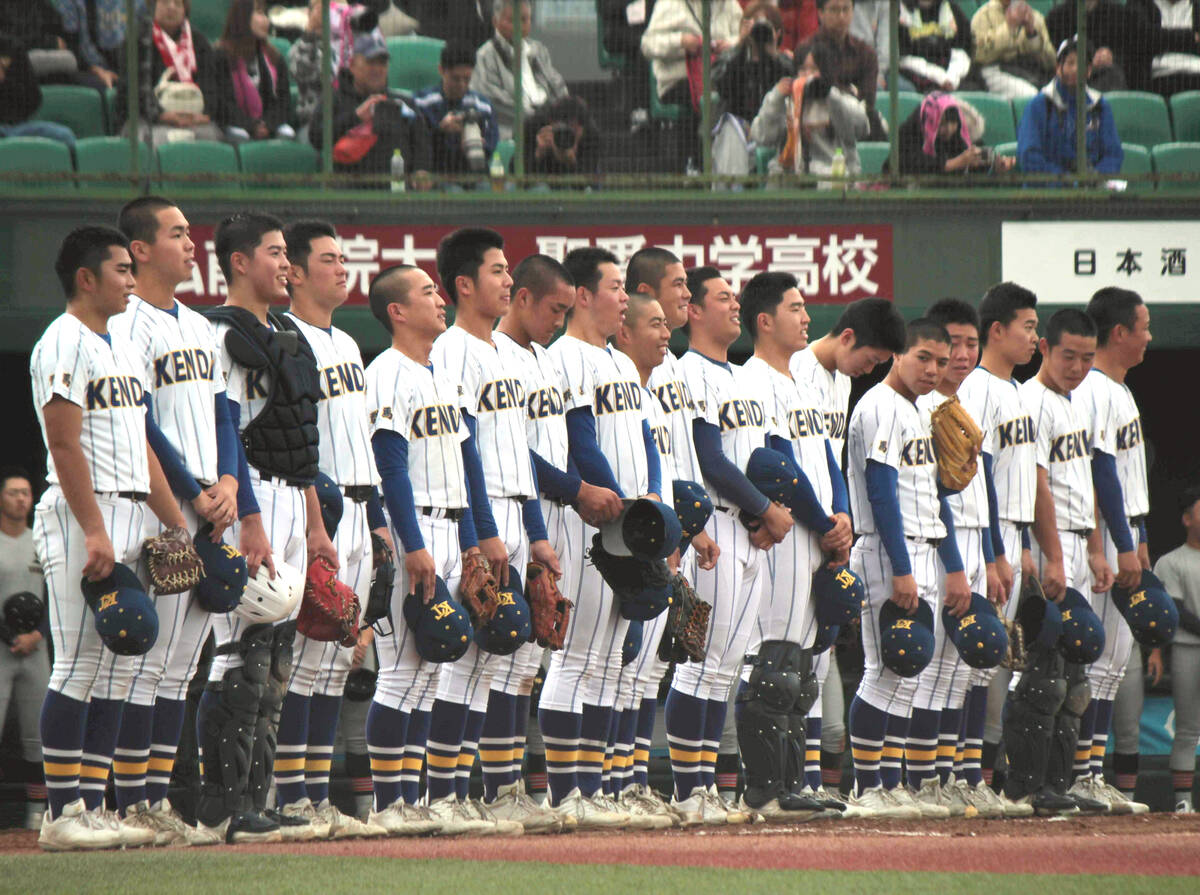 高校野球】今夏の甲子園準V・健大高崎が初戦突破 青森山田に快勝で