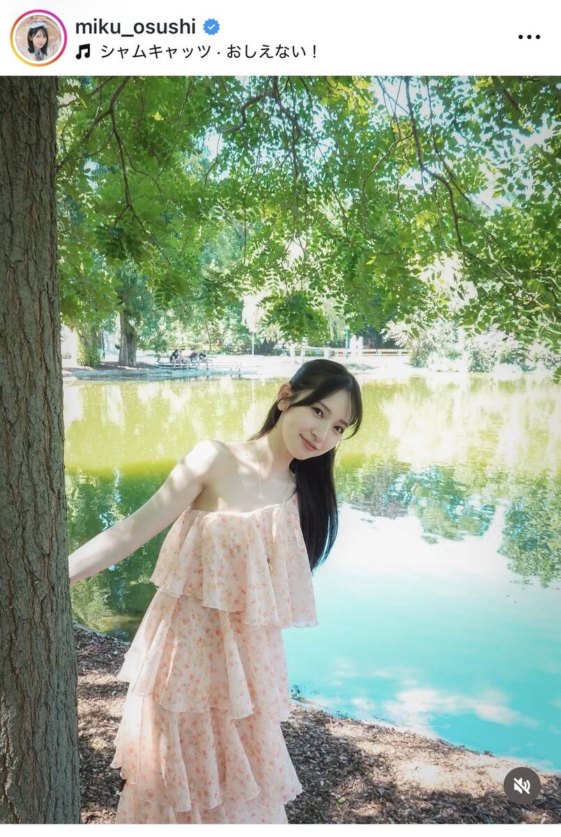日向坂46・金村美玖、2nd写真集のデコルテ全開ショットを披露