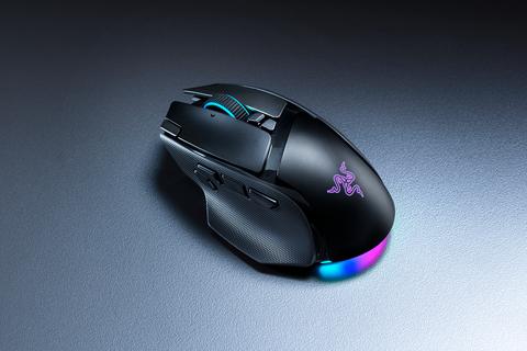 Razer、右手用ゲーミングマウスの新型モデル「Basilisk V4 Pro」発表