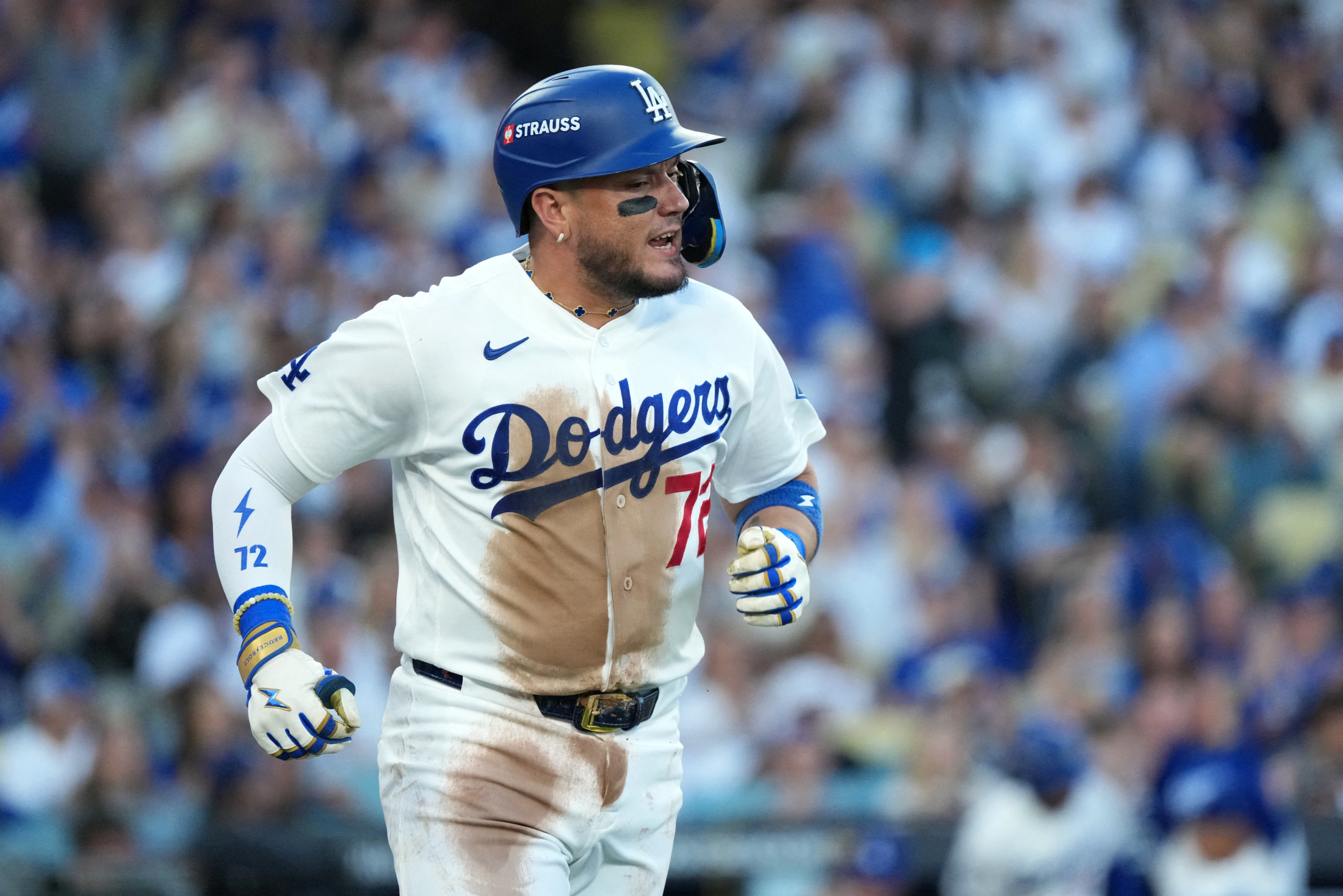 【非売品・限定品】LA Dodgers ミゲル・ロハス ゴールドジャージ MLB＝ドジャースのロハスが現役引退、ワールドシリーズ2回制覇