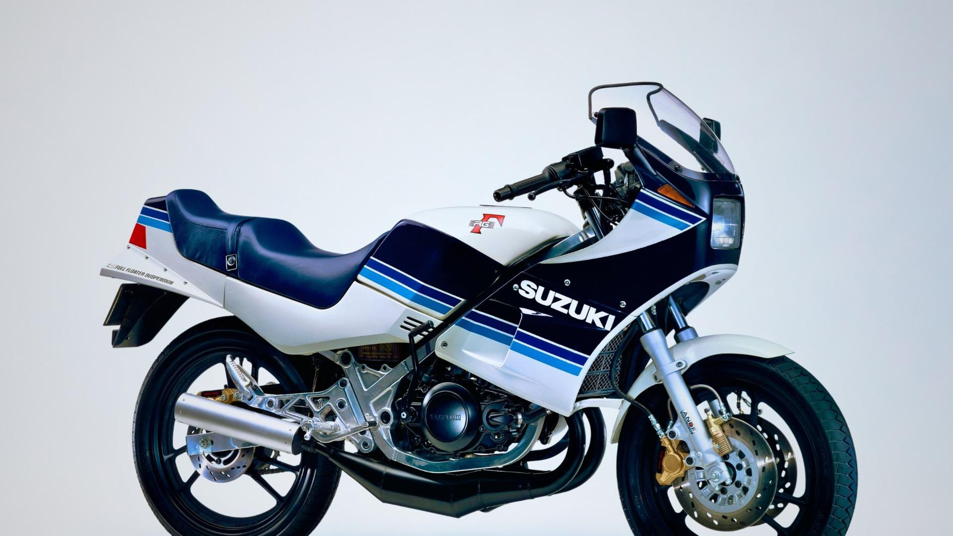 オートバイのあれこれ『三代目マジック9・ZX-9R』（Rotti
