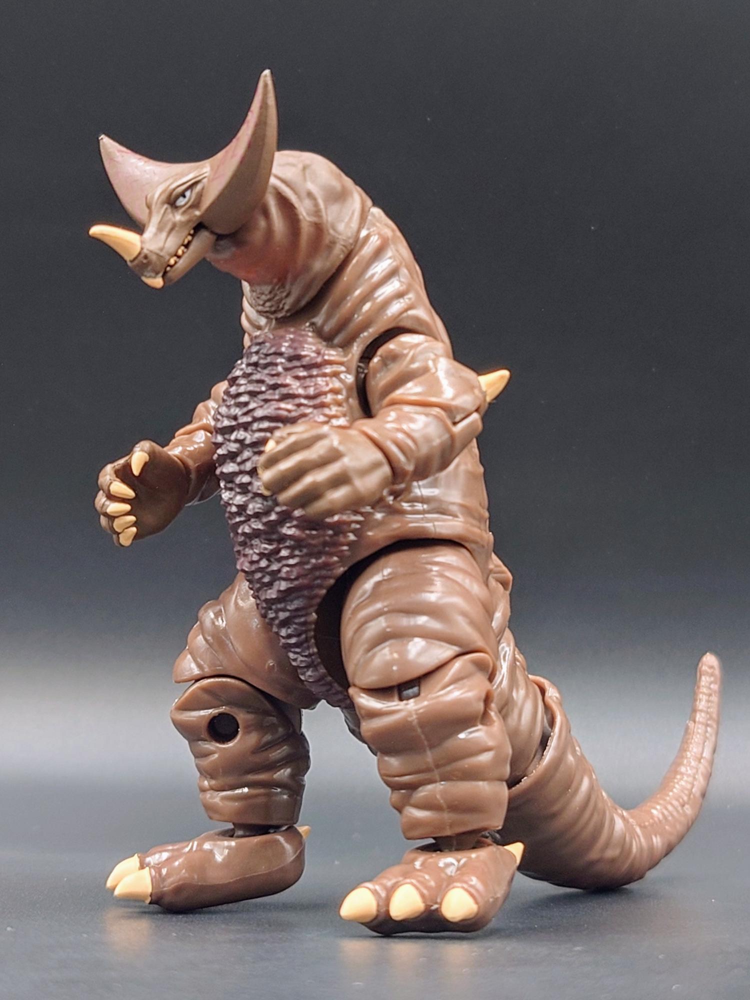 新商品超動αウルトラ怪獣 ゴモラ食玩レビュー♪待望の超動 超動α