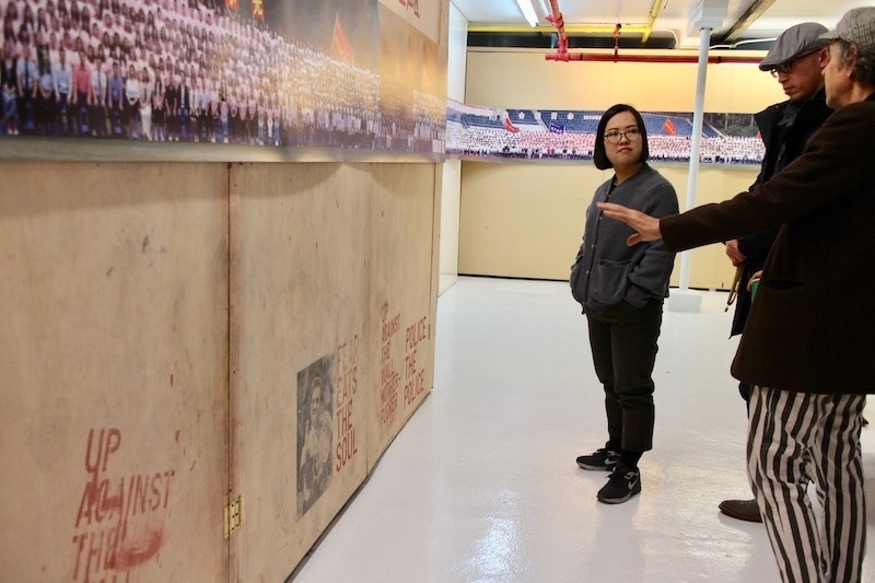 武漢在住の芸術家、Ke Mingさんの「Trapped In Wuhan2020」展（オリジナルタイトルは「Cross」）。(c) Kasumi Abe