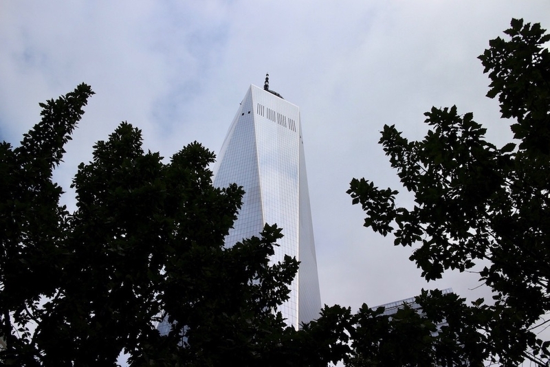 跡地に2013年に完成した復興の象徴、ワンワールド・トレードセンター。全長1776フィートはアメリカ建国の年（1776年）と同じ数字。(c) Kasumi Abe