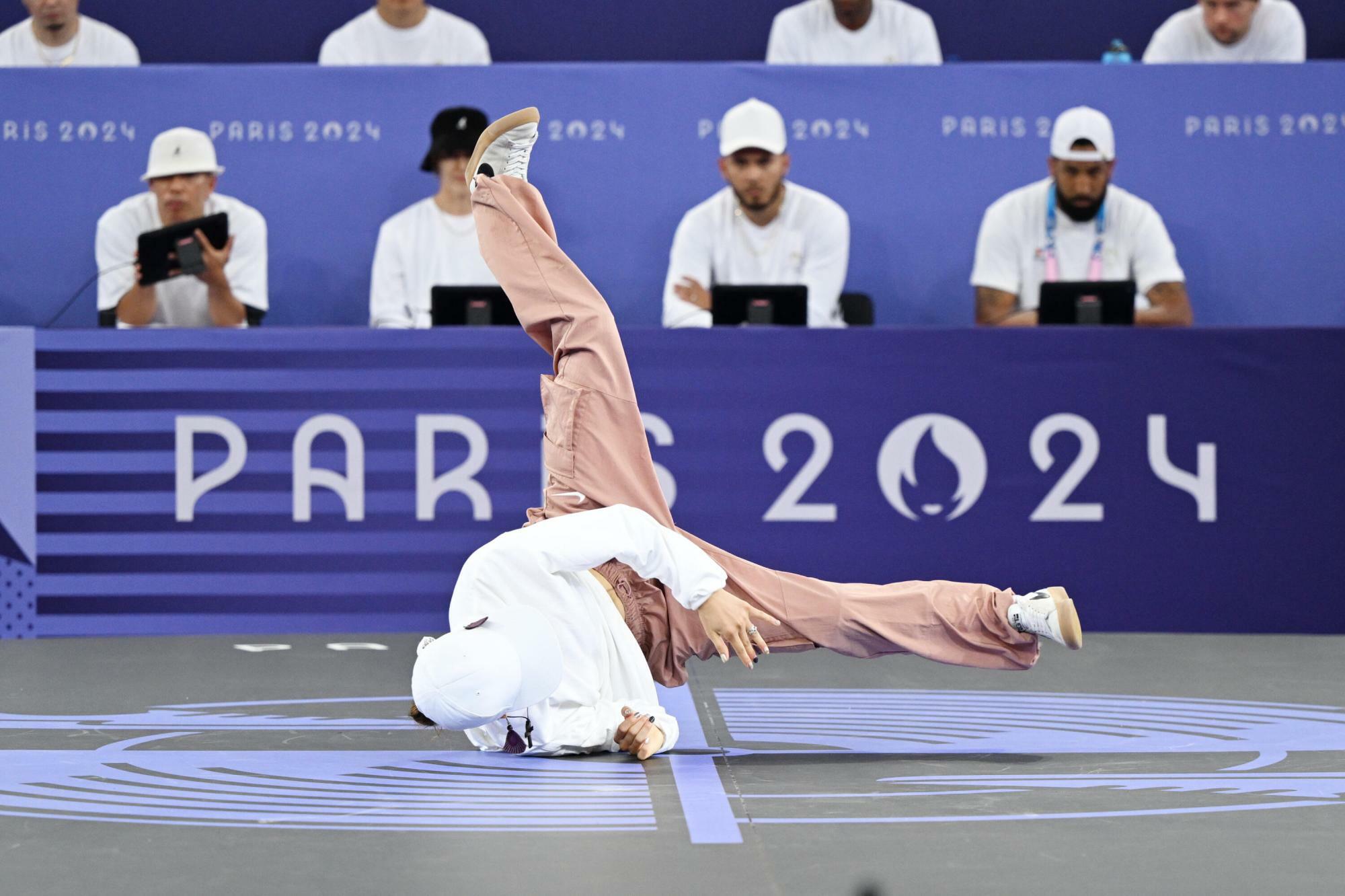 パリオリンピックの準々決勝でダンスを披露するAmiこと湯浅亜実さん。