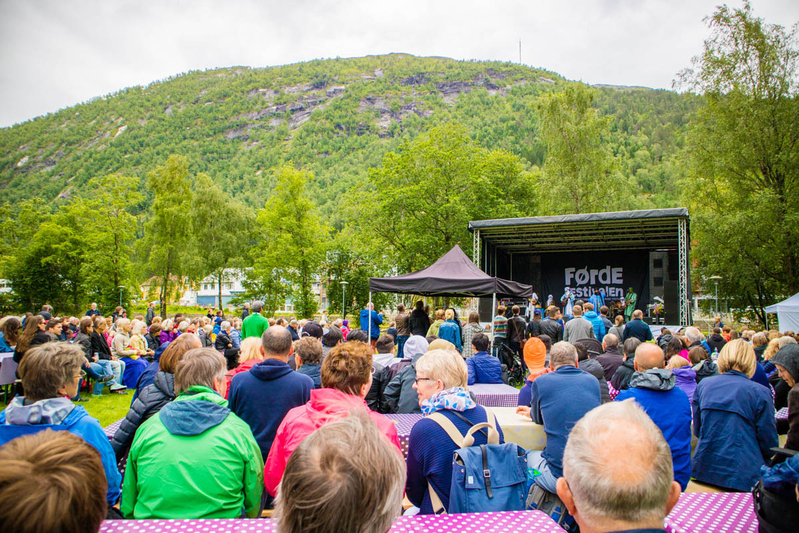 北欧伝統音楽を祝うフォルデ祭　Photo: Asaki Abumi