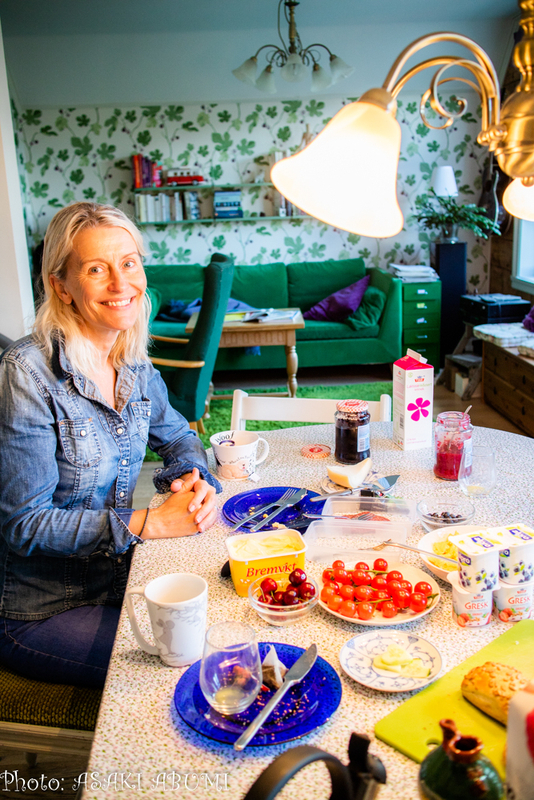 ノルウェー・ベルゲンにて。ご家族との朝ご飯は、毎日の楽しみでした Photo: Asaki Abumi
