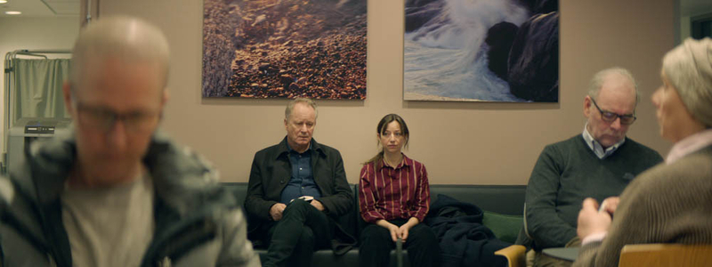 迫りくる死と別れの恐怖のなかから、希望を見出そうとする2人。多くのシーンが家庭と病院で繰り広げられる　Photo: Norwegian Film Institute