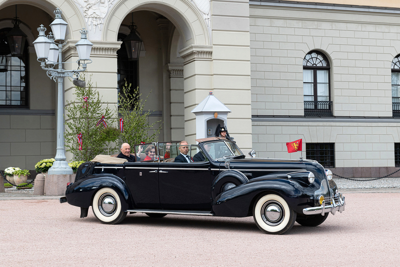 国王夫妻は戦後の自由を象徴するA1ビュイック ロードマスターに乗っていた　撮影：ノルウェー王室　Photo: Oivind Moller Bakken, Det kongelige hoff