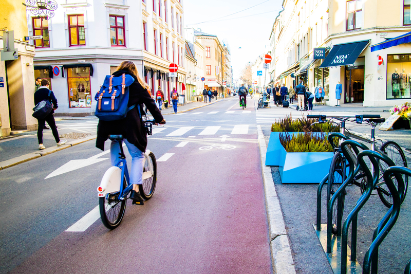 自転車道が目立って作られているため、オスロの自転車政治のシンボルにもなりやすい　撮影：あぶみあさき