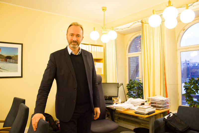 #MeToo前にノルウェー国会でギスケ氏を取材した当時の写真。政治家としては非常に優秀として評価されている　撮影：あぶみあさき