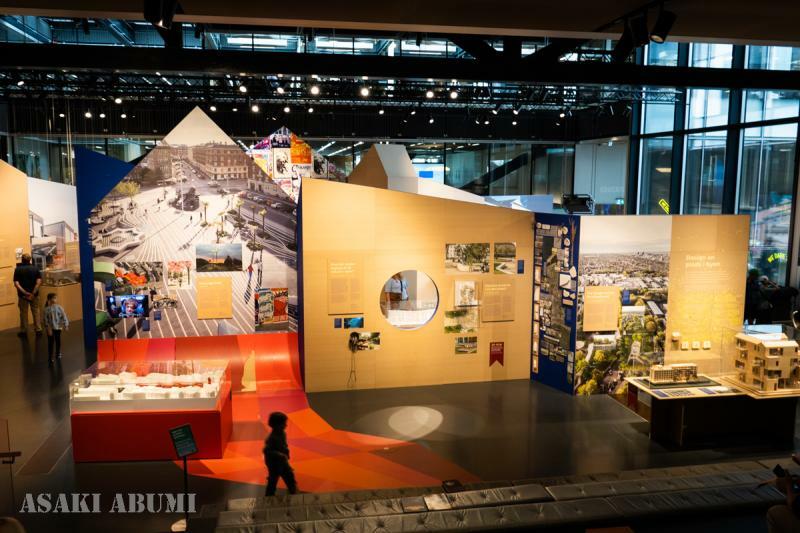 「建築分野でデンマークがなぜ世界的に有名なのか」を知ろうと観光客が訪れる　筆者撮影