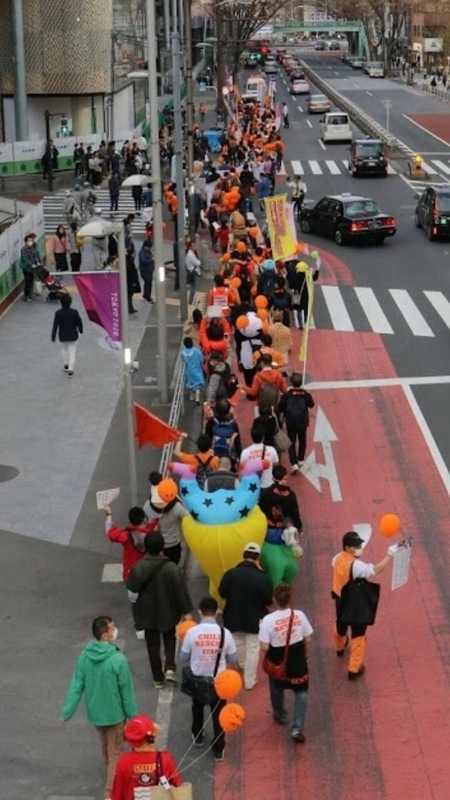 3月22日オレンジパレードの様子（提供：子どもの権利条約9条を守る会）