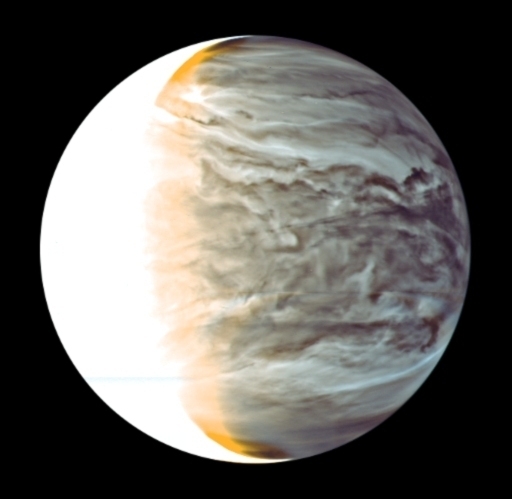 「あかつき」IR2カメラの1.735μm 画像と2.26μm 画像から疑似カラー化した金星夜面。Credit: JAXA
