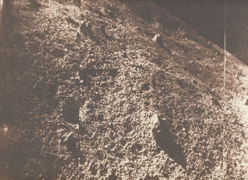 1966年月探査機ルナ9号が送信した月面の観測写真。Credit: Jodrell Bank Centre for Astrophysics, The University of Manchester