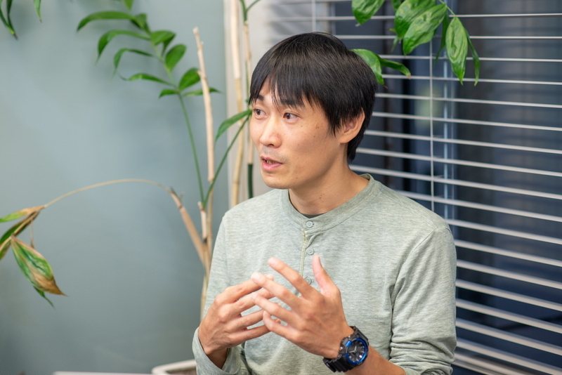 株式会社オーシャンアイズ 代表取締役社長 田中 裕介 (たなか ゆうすけ)さんは、海洋研究開発機構(JAMSTEC)に在職し、海洋学研究の成果を漁業支援事業に活かす企業を立ち上げた。撮影:小林伸