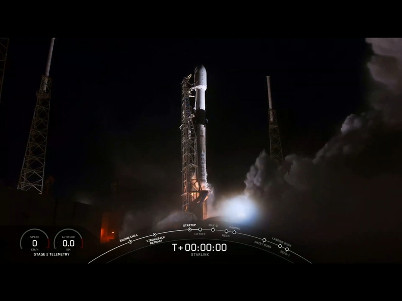 スターリンク衛星を搭載したファルコン9打ち上げの瞬間。出典：SpaceX Starlink Mission打ち上げ中継より