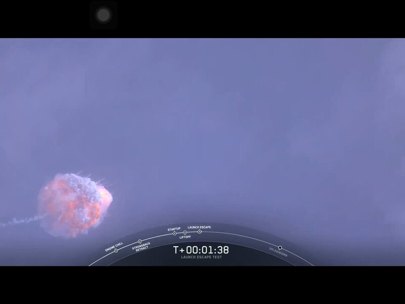 クルードラゴン宇宙船切り離し後、Falcon 9ロケットが燃え尽きる様子。出典：SpaceX Web中継より