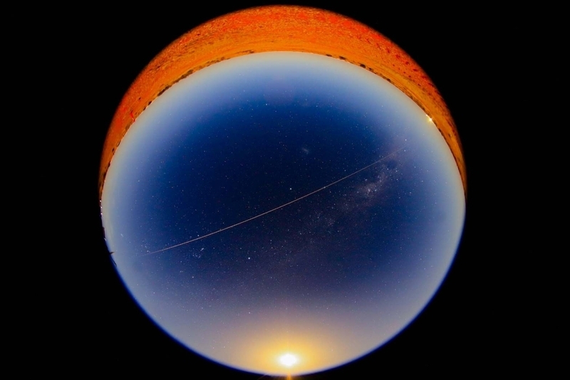 オーストラリアで観測された再突入カプセルの火球。クレジット：JAXA