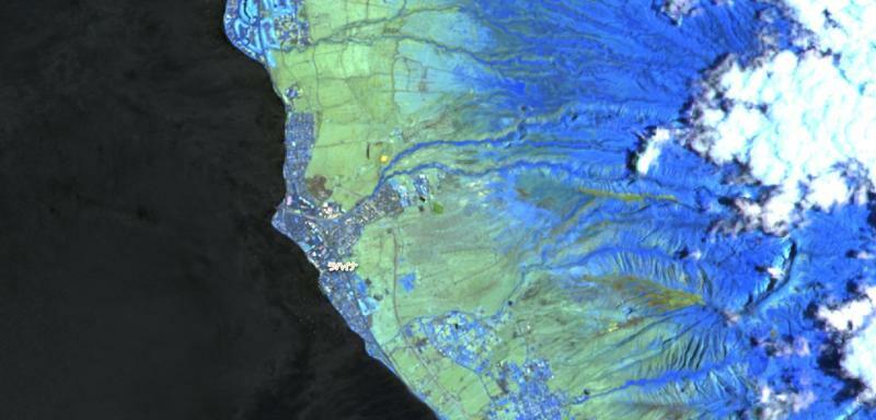 8月8日のラハイナ周辺の赤外線画像。午前中に火災が報告されたが、午後までいったん火はおさまったという。(C)EU, Copernicus Sentinel data 2023