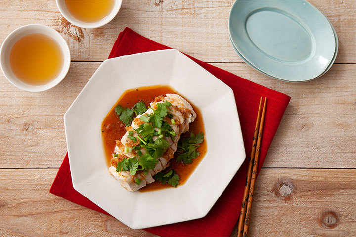 「よだれが出るほどおいしい」ことから「よだれ鶏（口水鶏）」は今年流行した中国・四川省の料理だ。（クックパッド提供）
