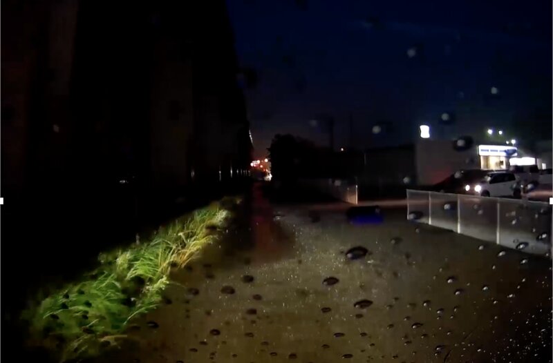西日本豪雨の際の冠水している道