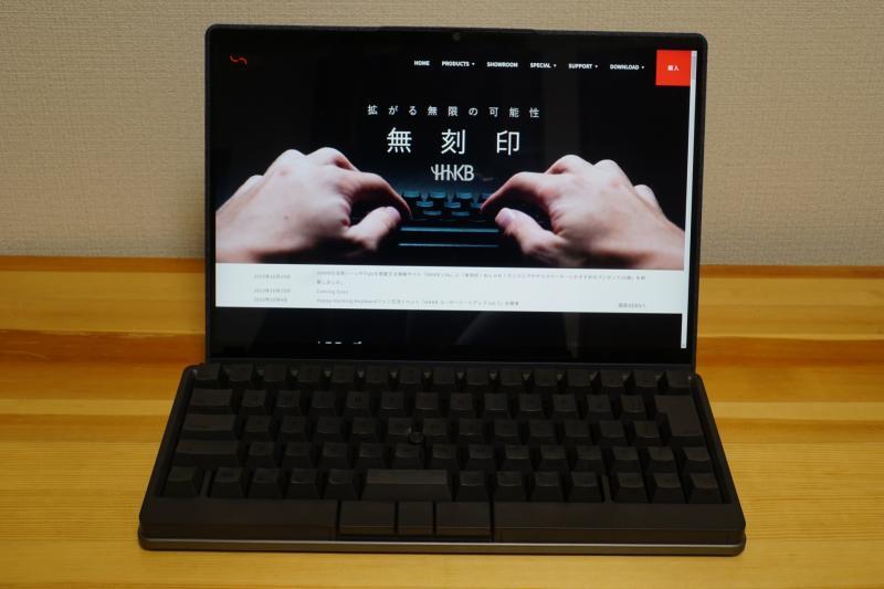 レノボ「YOGA 6 Gen 8」とともに使ってみました(筆者撮影)