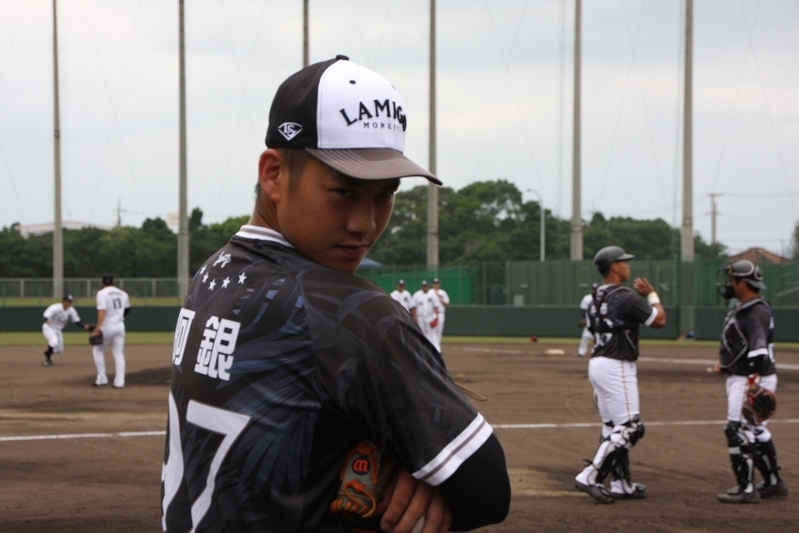 ニックネーム」がユニフォームに。次々と仕掛けてくる台湾プロ ニックネーム」がユニフォームに。次々と仕掛けてくる台湾プロ