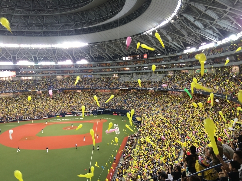 タイガースファンで埋まった京セラドーム大阪。このドームのおかげで夏の高校野球の時期の「死のロード」はもはや死語となった