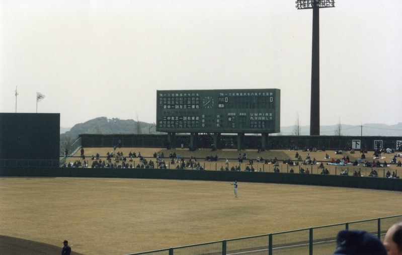 昭和実質最後の1988年に建造された「新下関球場」