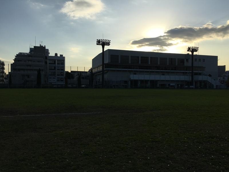 東京スタジアム跡地。草野球場とスポーツセンターになっているが、区画だけは当時のままである
