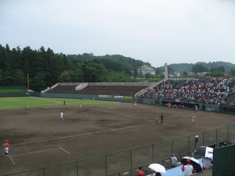 長岡・悠久山球場は、イチローが野茂英雄からプロ初ホームランを打ったことでもその名が知られている
