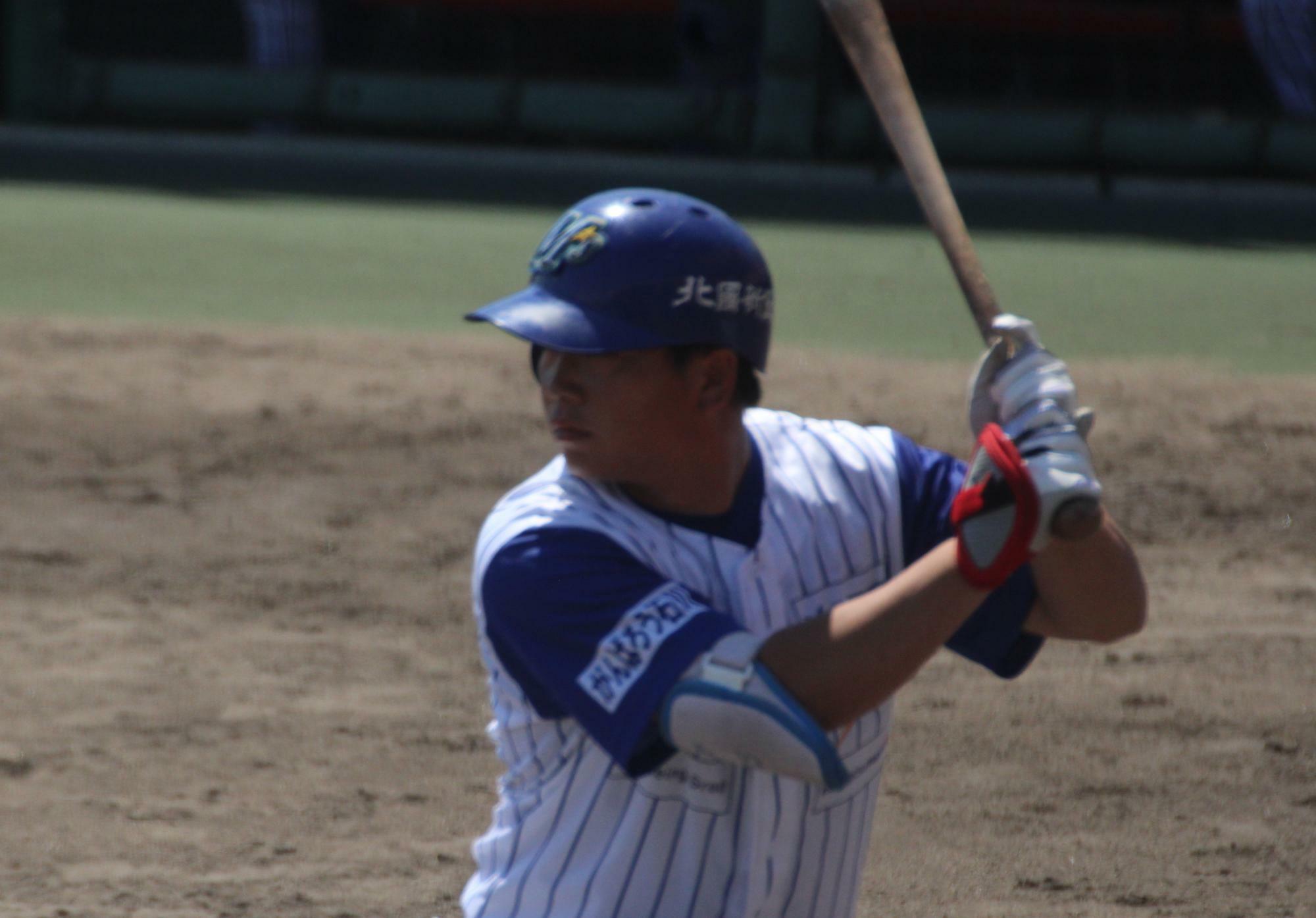 先制の三塁打を放った5年目の川崎俊哲は、地震の被害の大きかった輪島出身だ。