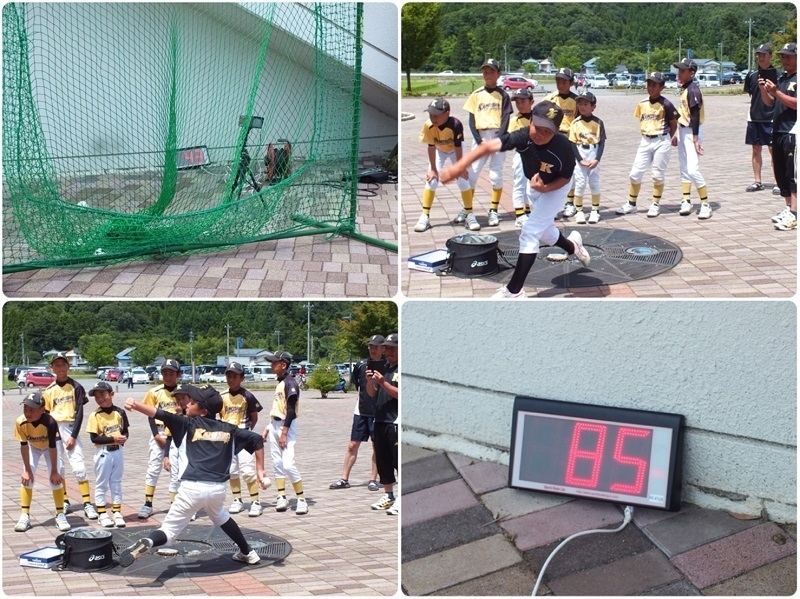 ネットに向かって投げると、球速が表示される。トライしたのは上庄野球スポーツ少年団のみなさん