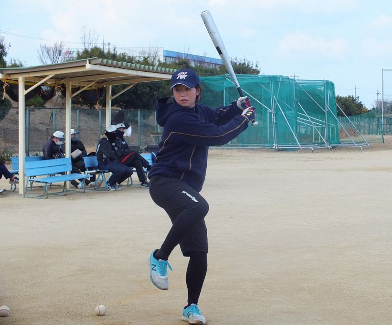 この日は父・末吉さんが監督を務める貝塚ヤングの初練習に参加