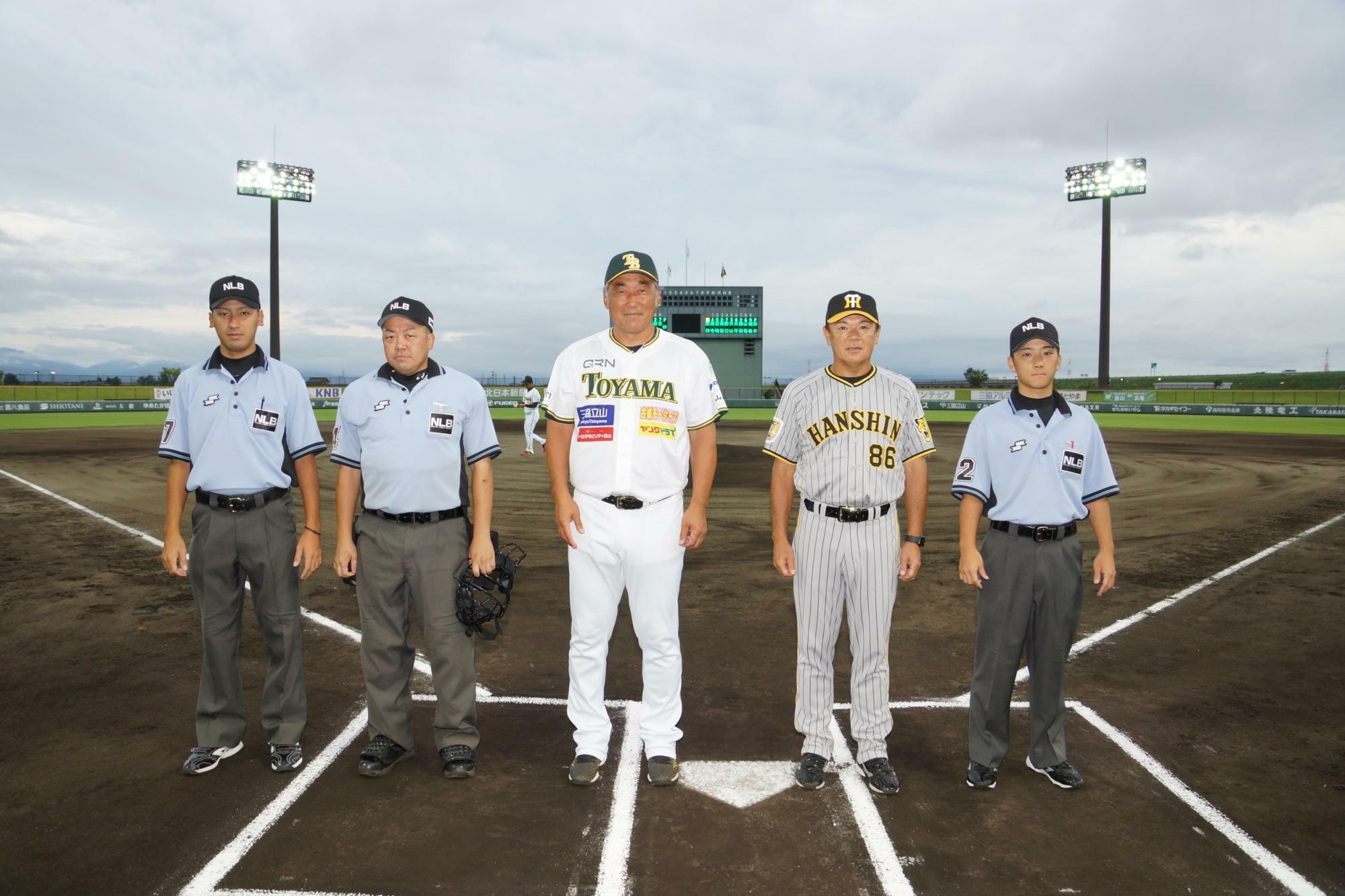 試合前の緊張のひととき（写真提供：富山ＧＲＮサンダーバーズ）