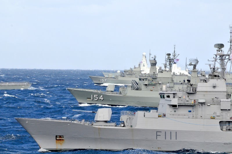 オーストラリアの国際観艦式2013に参加した4カ国の艦艇（米海軍サイトより）